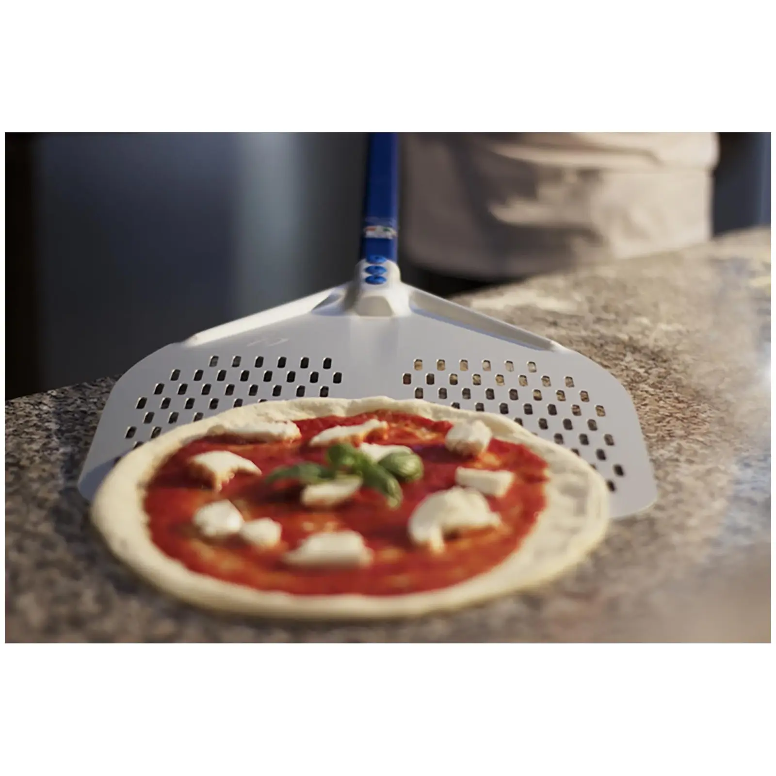 Pizzaschaufel - 45 x 45 cm - perforiert - Griff: 60 cm - Aluminium (eloxiert)